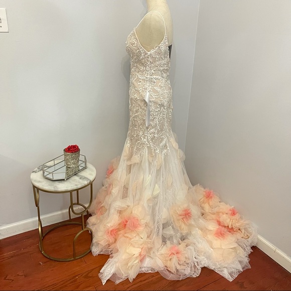 Mac Duggal Floral Appliqué Lace Trumpet Gown With 3D Flowers Bottom New With Tag - Picture 6 of 17